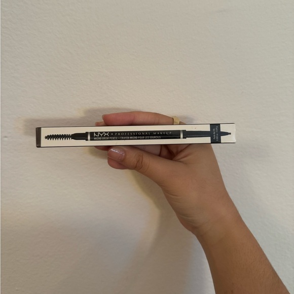 ✨3/$33 SALE    Brand new NYX eyebrow pencil - Picture 1 of 2